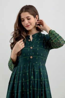 Aaysa Women Printed Anarkali Kurta(Green)