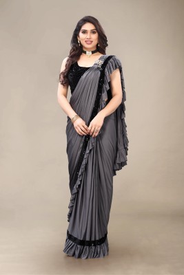 MAHOTSAV Self Design Bollywood Lycra Blend, Crepe Saree(Grey, Black)