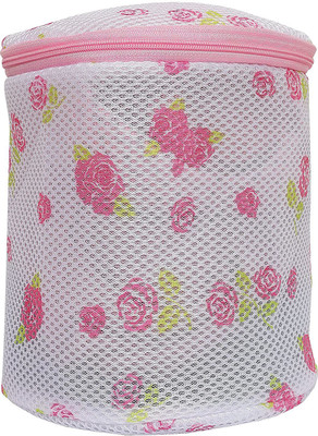 Naama 3 L Multicolor Laundry Bag(Polyester)