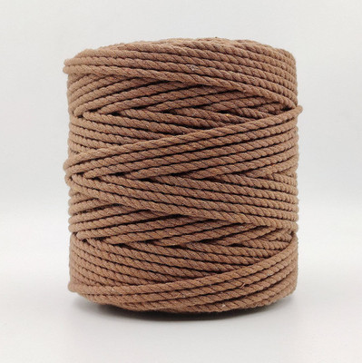 Bobbiny Chocolate Brown Thread(200 m Pack of1)