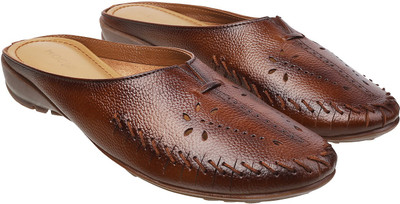MOCHI Women Flats(Tan , 5)