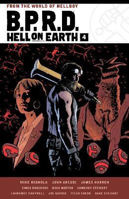 B.P.R.D. Hell on Earth Volume 4(English, Paperback, Mignola Mike)