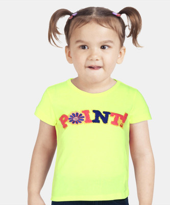 United Colors of Benetton Girls Solid Cotton Blend Regular T Shirt(Green, Pack of 1)