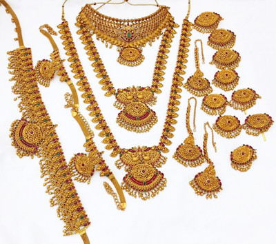 JANAVI Alloy Gold-plated Multicolor Jewellery Set(Pack of 1)
