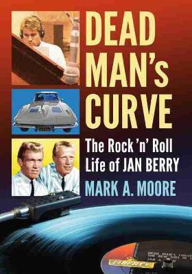 Dead Man's Curve(English, Paperback, Moore Mark A.)