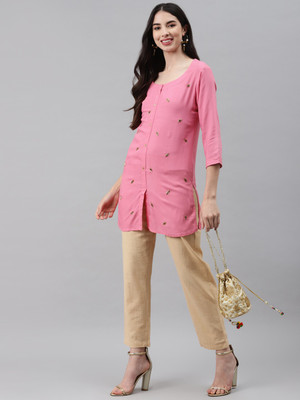 JC4U Women Embellished Frontslit Kurta(Pink)