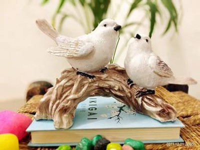 Craftomanic Handicrafted Polyresin Cute Love Birds Sitting On Branch of Tree Figurine Showpiece for Home Decor (Multicolour, Medium, 23 cm) Decorative Showpiece  -  8 cm(Polyresin, White)