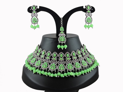 VATSALYA creation Alloy Gold-plated Green Jewellery Set(Pack of 1)