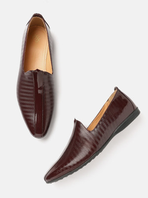 House of Pataudi Jutis For Men(Brown , 7)