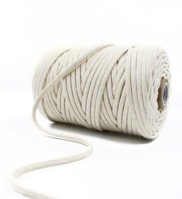 Bobbiny Off White Thread(50 m Pack of1)