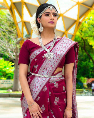 ESOMIC Striped Banarasi Pure Silk Saree(Maroon)