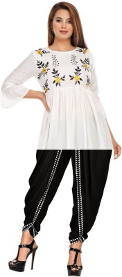 VAIDIKI Women Kurta Dhoti Pant Set