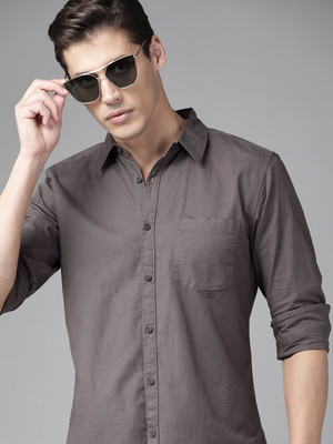 Roadster Men Solid Casual Grey Shirt