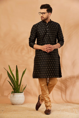ARMAAN ETHNIC Men Kurta Churidar Set