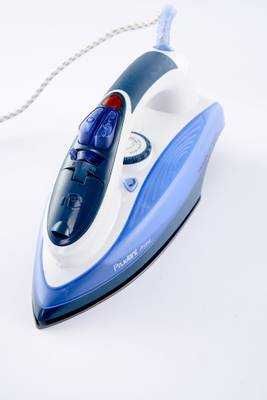 Morphy Richard Prudent Prime 1600 W Steam Iron  (Blue)