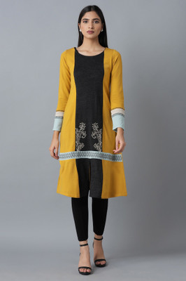 W Women Embroidered Straight Kurta(Light Green)