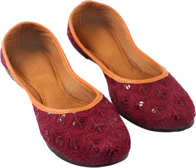 rajasthaniarts Jutis For Women(Maroon , 6)