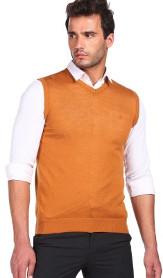 ARROW Solid V Neck Casual Men Orange Sweater