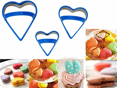 AVMART Red Heart Shape Cookie Cutter, Pastry, Pancake, Chocolate (set of 3) with Handle Cookie Cutter(Pack of 3)