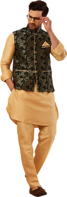 ARMAAN ETHNIC Men Kurta Pant Ethnic Jacket Set