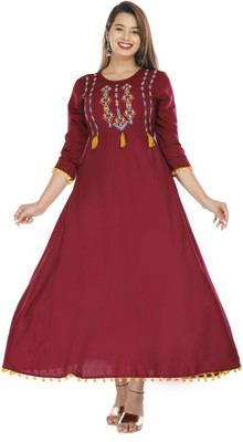 Bulbul creation Women Embroidered A-line Kurta(Maroon)