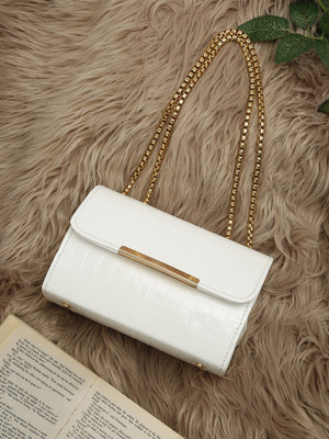 Fargo White Sling Bag Leatherette (FGO-344)