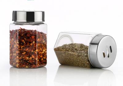 2Mech Oregano Chilli Flake Dispenser Spice Shakers with Stainless Steel Caps 2PC