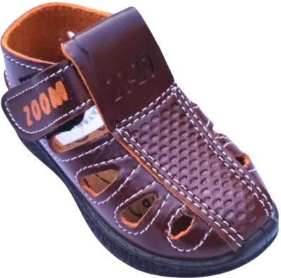 jayanti Boys Velcro Strappy Sandals(Brown , 15 - 18 Months)