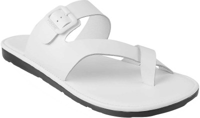 MOCHI Men Sandals(White , 7)