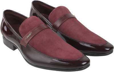 METRO Slip On For Men(Maroon , 9)