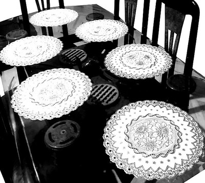 DELHI PVC CORP Round Pack of 6 Table Placemat(White, PVC)