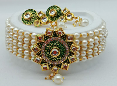 taransha Alloy Gold-plated Green Jewellery Set(Pack of 1)