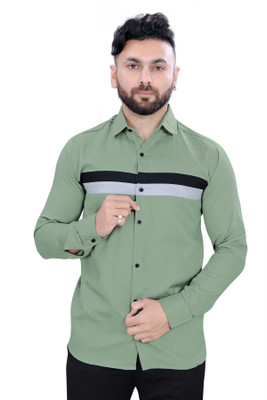 Kuki Men Solid Casual Green Shirt
