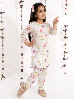 VASTRAMAY Girls Festive & Party Kurta and Pyjama Set(Multicolor Pack of 1)