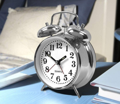 PaxMore Analog Silver Clock