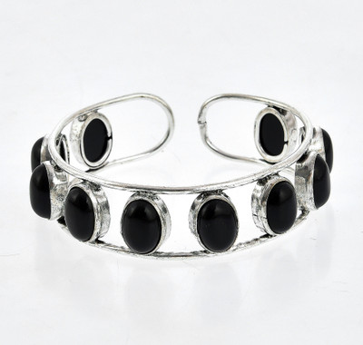 Yuvi Creation Metal Bracelet