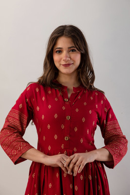 Aaysa Women Printed Anarkali Kurta(Maroon)