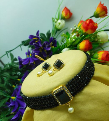 SAB Alloy Gold-plated Black Jewellery Set(Pack of 1)