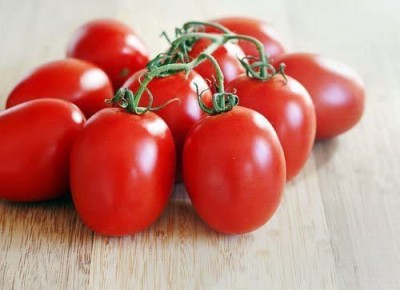 MKR Enterprises Tomato Seed(700 per packet)