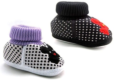 Advika Unisex anti slip shoes for babies Booties Booties(Toe to Heel Length - 7 cm, Multicolor)