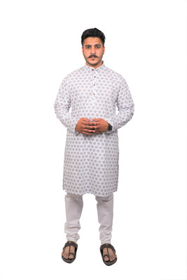 UVee Men Kurta Pyjama Set