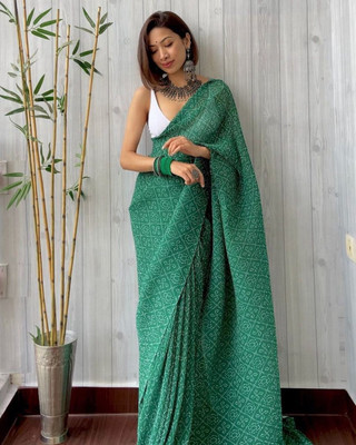 LeeliPeeri Designer Digital Print Daily Wear Georgette Saree(Blue)