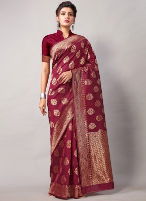 Hritika Woven Banarasi Silk Blend Saree(Maroon)