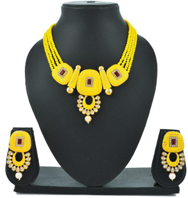 GEODE DELIGHT Alloy Gold-plated Yellow Jewellery Set(Pack of 1)
