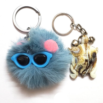 ShopTalk Cute Cat Face Pompom With Marble Finish Tortoise Key Chain