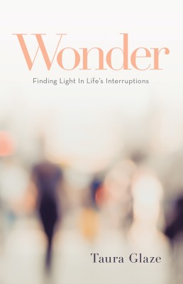 Wonder(English, Paperback, Glaze Taura)