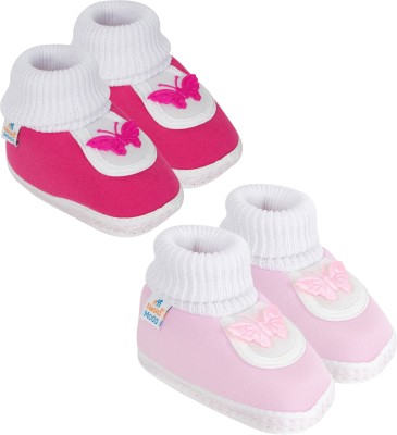 Neska Moda 0 To 6 Months Set of 2 Pair Butterfly Newborn Soft Skin-Friendly Cotton Baby Booties(Toe to Heel Length - 10 cm, Rani Pink, Baby Pink)