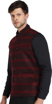 Essentiele Sleeveless Striped Men Jacket
