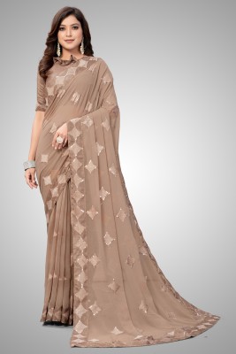 Hirvanti Fashion Self Design, Embroidered, Embellished Bollywood Georgette Saree(Beige)