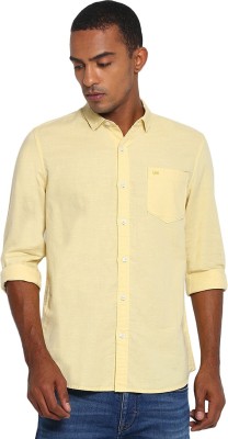 LEE Men Solid Casual Yellow Shirt